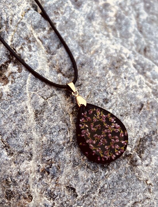 Lielais lāsītes kulons "Viršu deja"